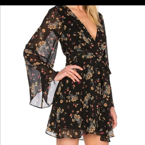 Free People Dresses & Skirts - Free People bell sleeve floral dress